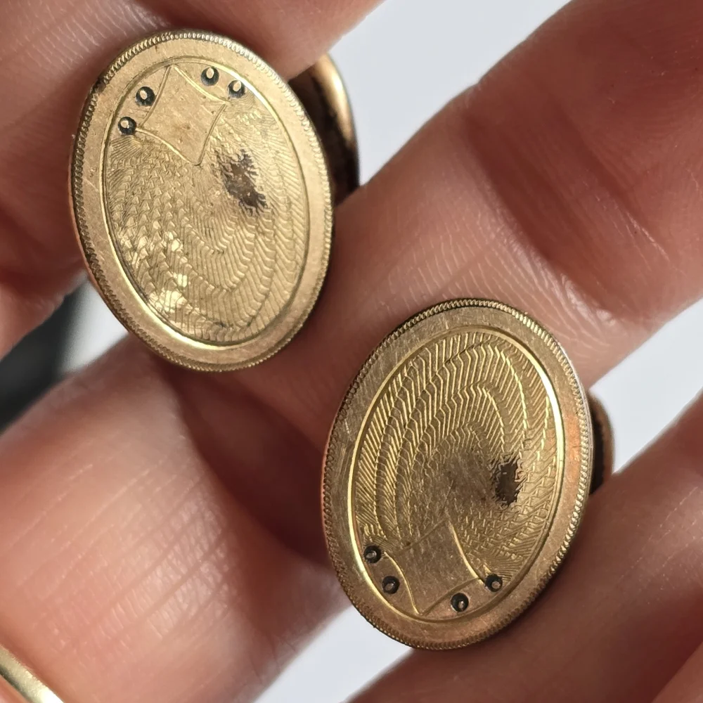 Vintage cuff links gold tone oval shield engraved edwardian art deco style